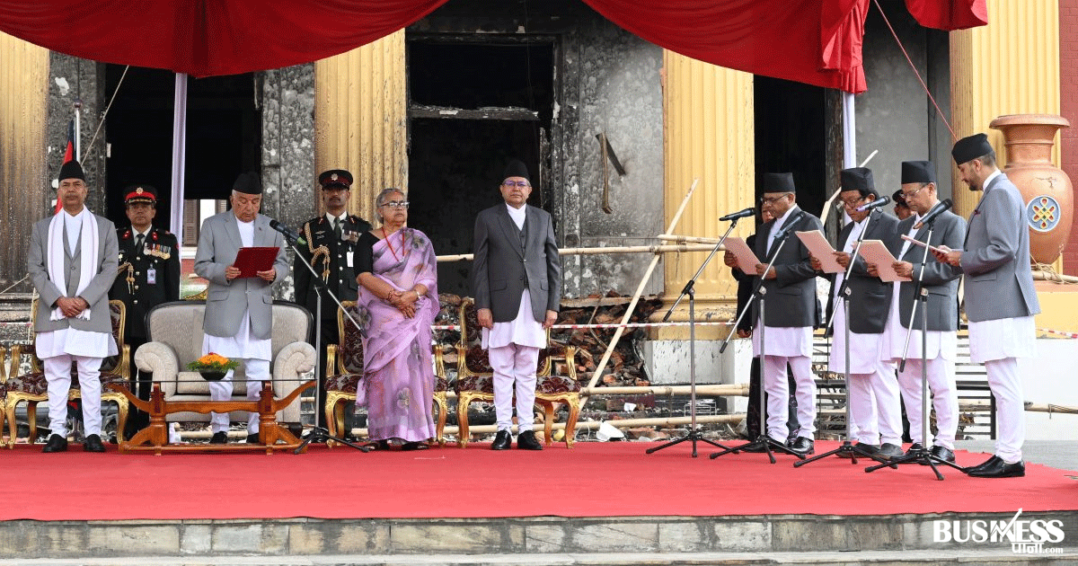 ८ सदस्यीय बन्यो मन्त्रिपरिषद्: मन्त्री मध्ये खनाललाई पहिलो वरियता, खरेल अन्तिम