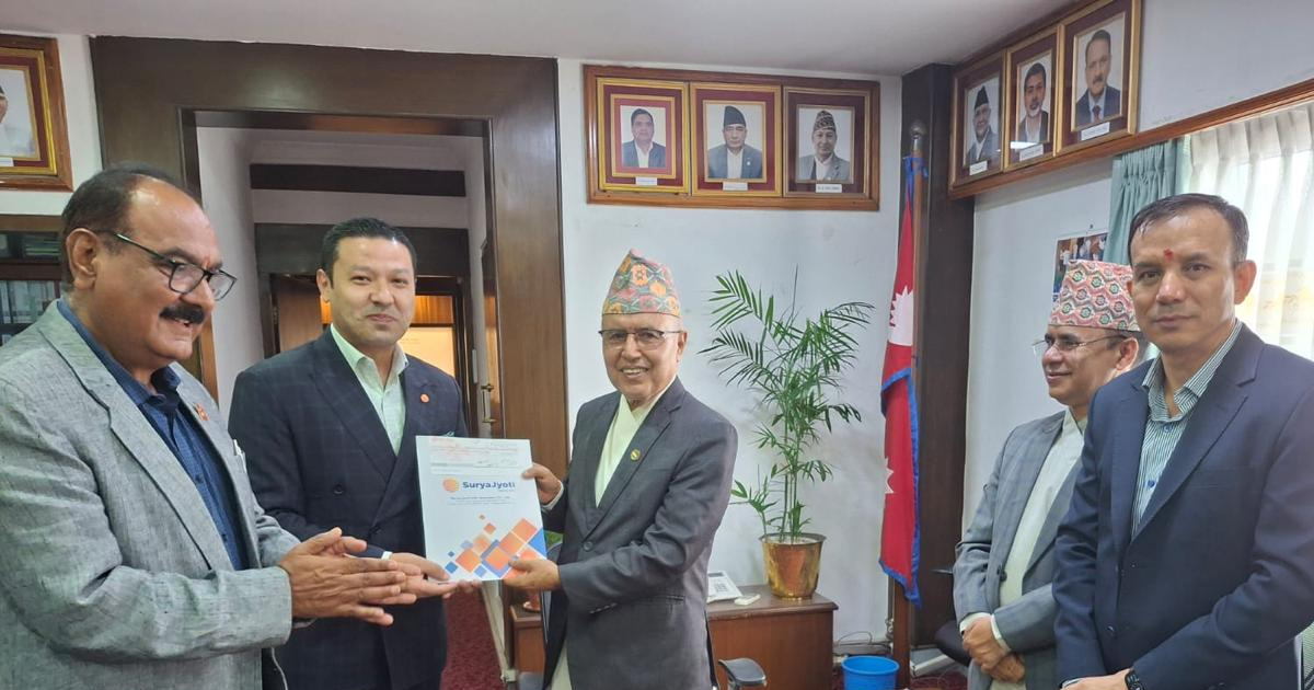 भौतिक पूर्वाधार पुनःनिर्माण कोषमा सूर्यज्योति लाइफद्वारा १ करोड ५० लाख सहयोग