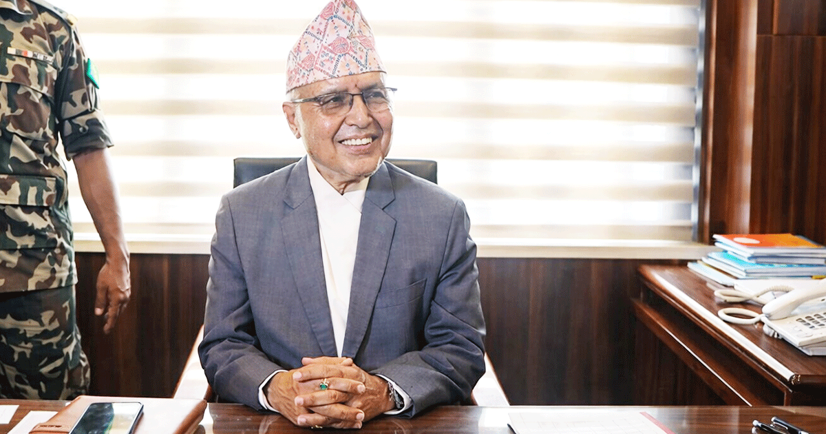 अर्थमन्त्रीको रुपमा ८२८ वटा निर्णय गरेर विदा भए रामेश्वर खनाल,  अब कुनै निर्णय नगर्ने